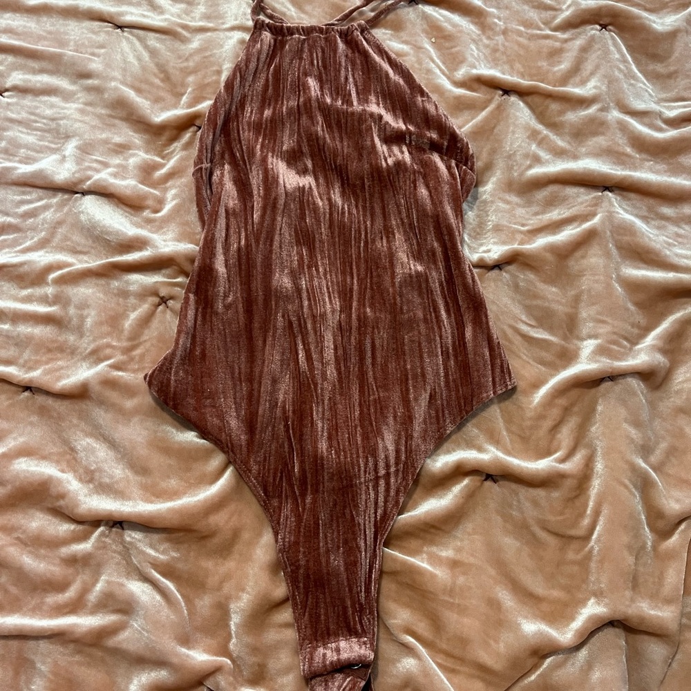 Open back bodysuit - Picture 2 of 2